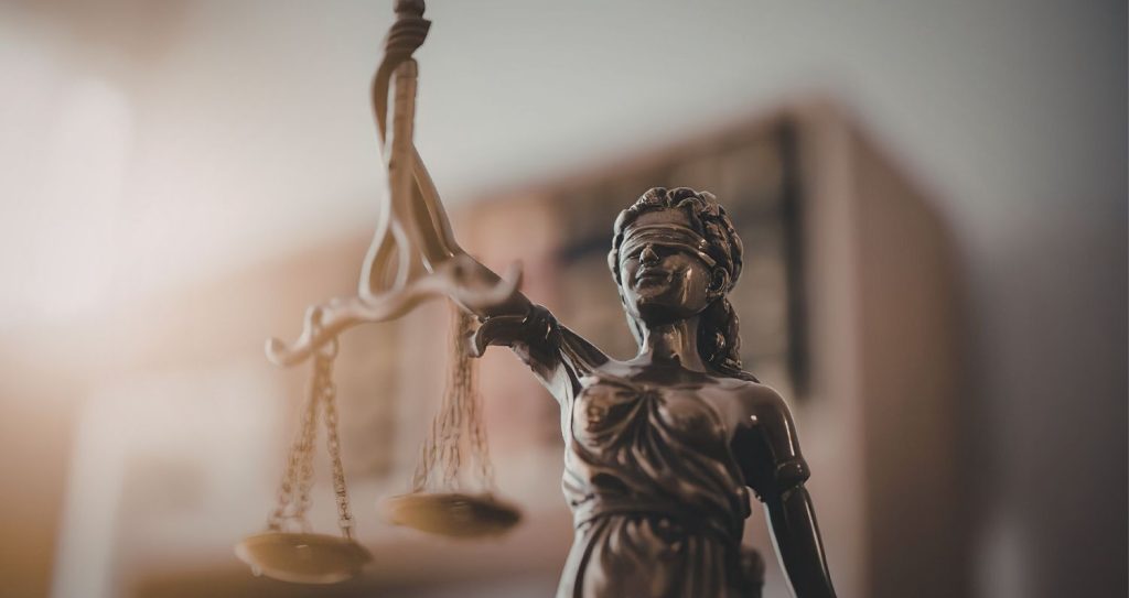 daño moral por difamación